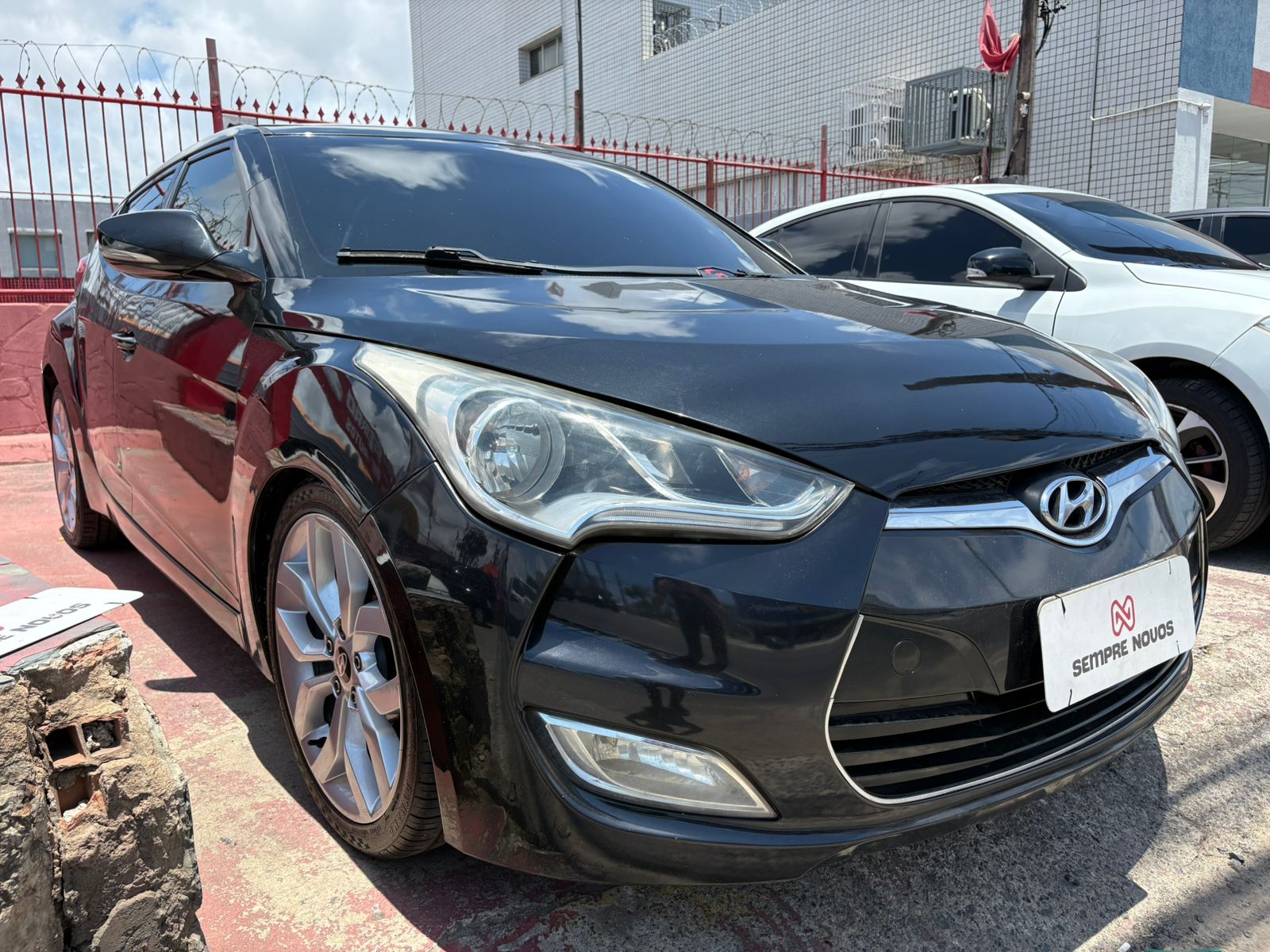 HYUNDAI VELOSTER