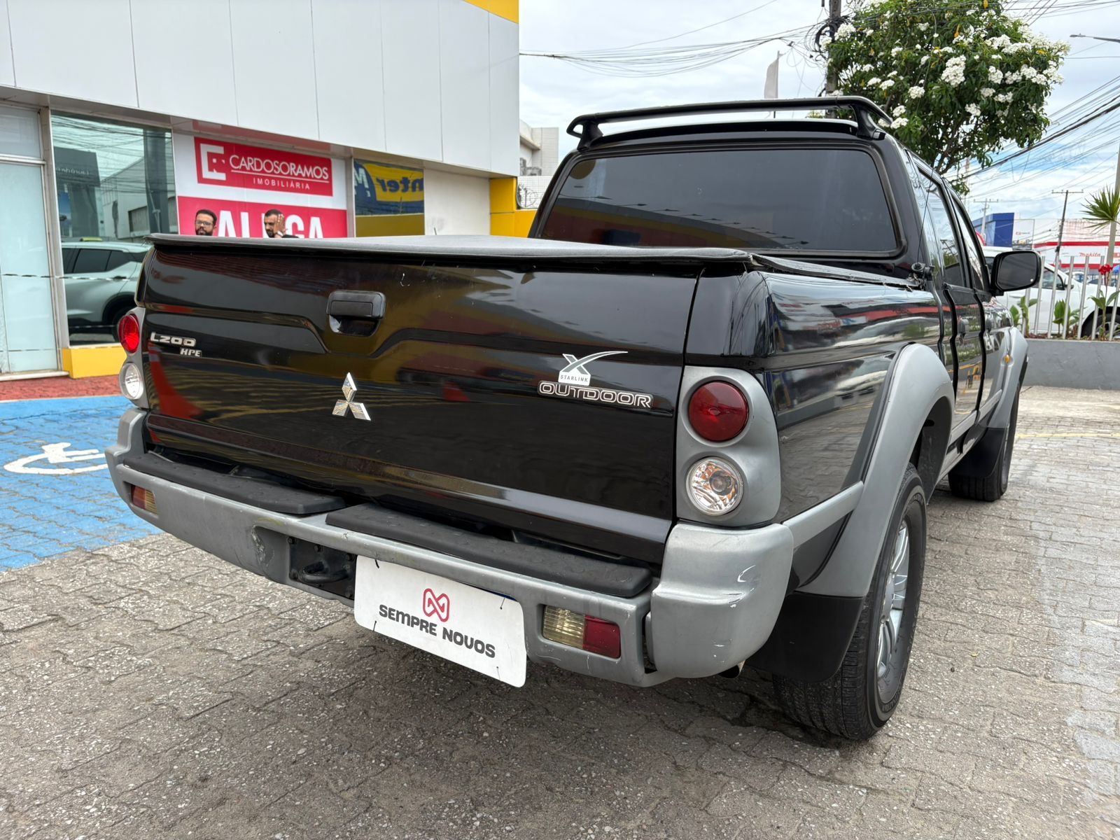 MITSUBISHI L200 OUTDOOR
