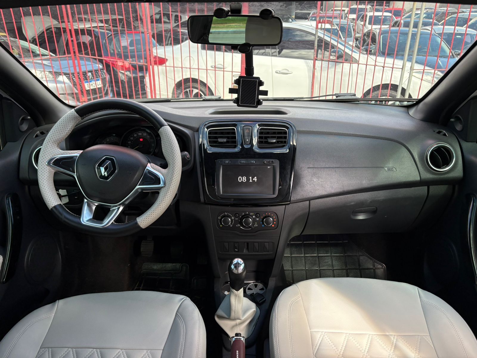 RENAULT sandero zen10mt
