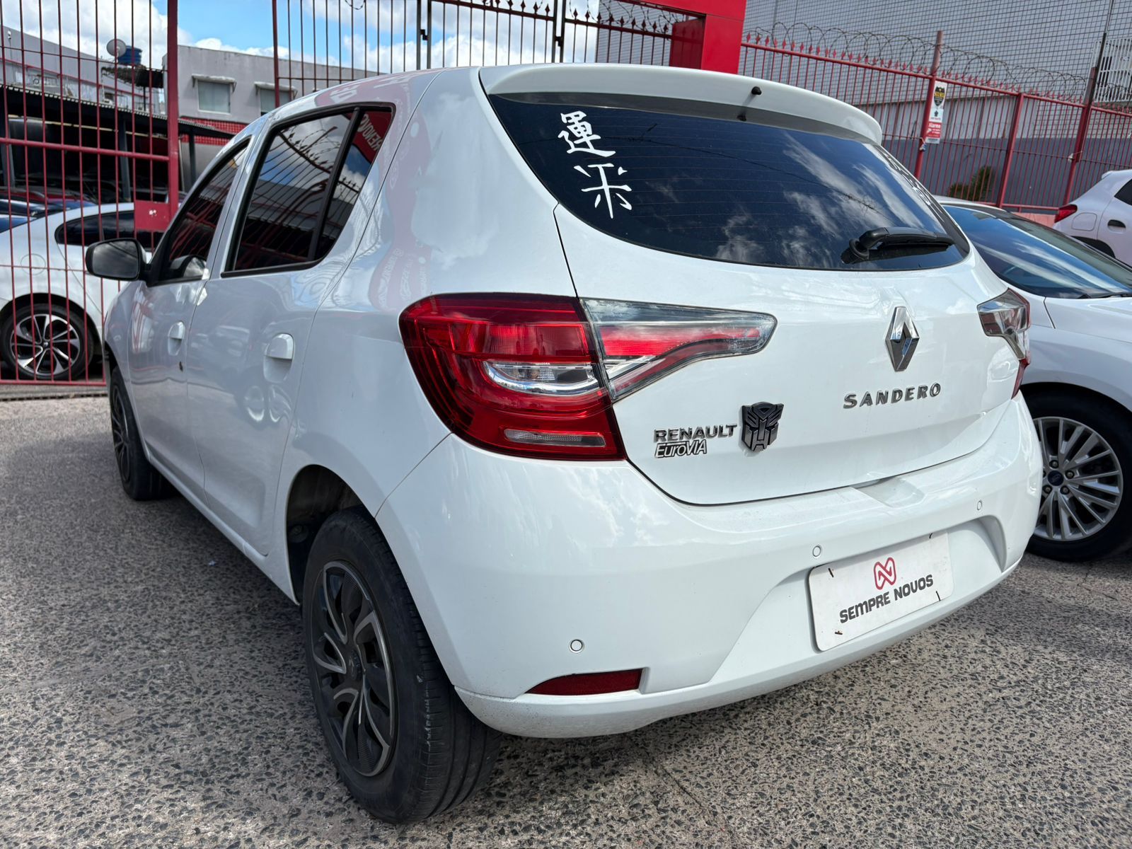 RENAULT sandero zen10mt