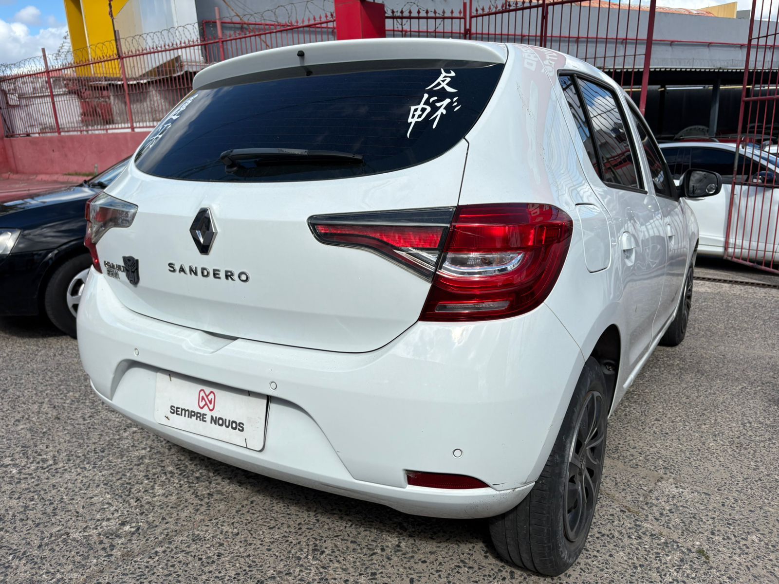 RENAULT sandero zen10mt