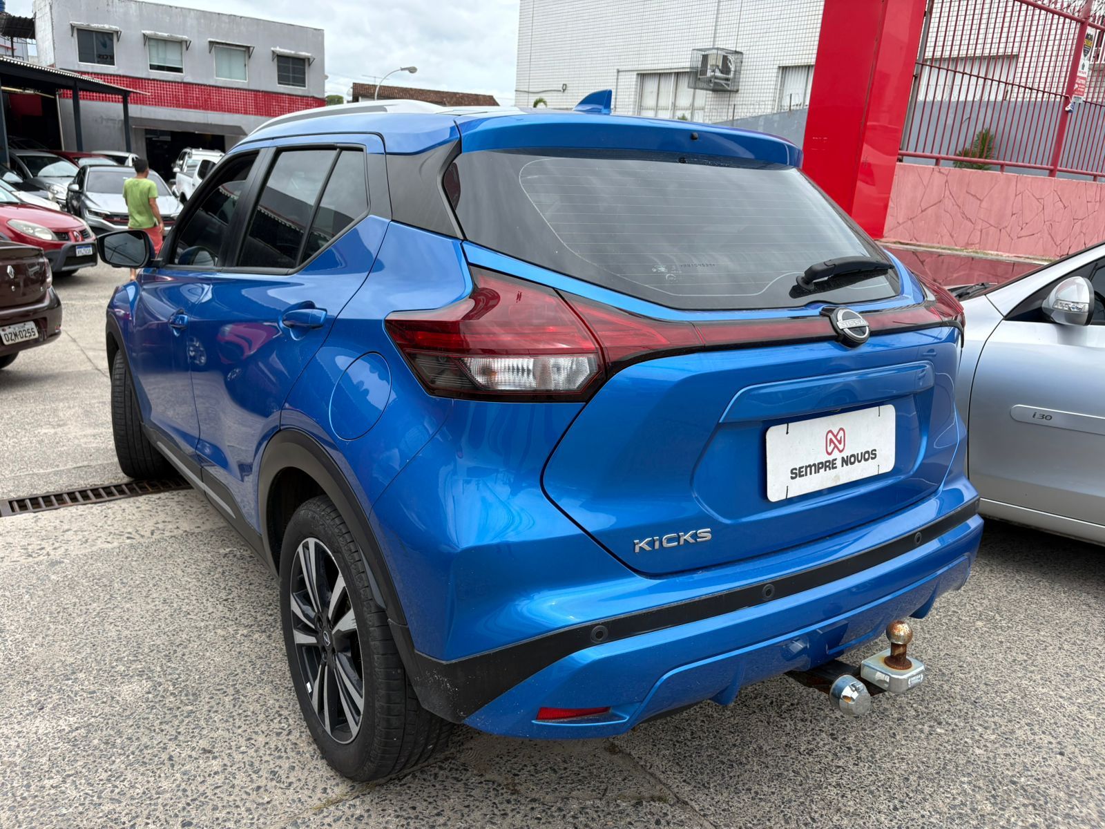NISSAN kicks exclusi cvt