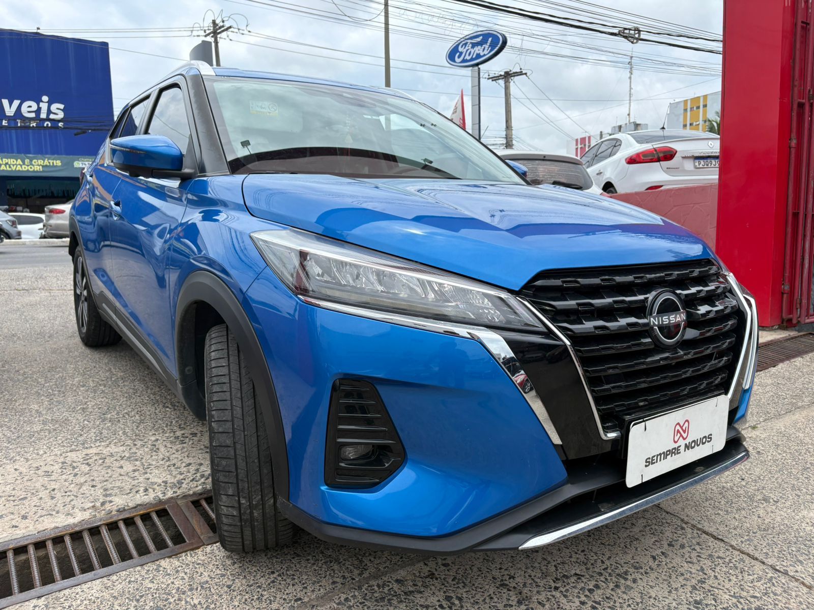 NISSAN kicks exclusi cvt