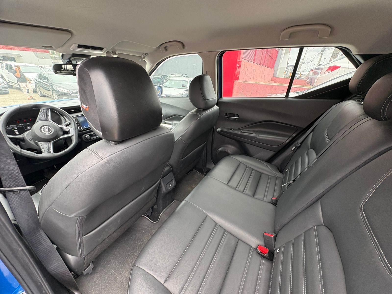 NISSAN kicks exclusi cvt