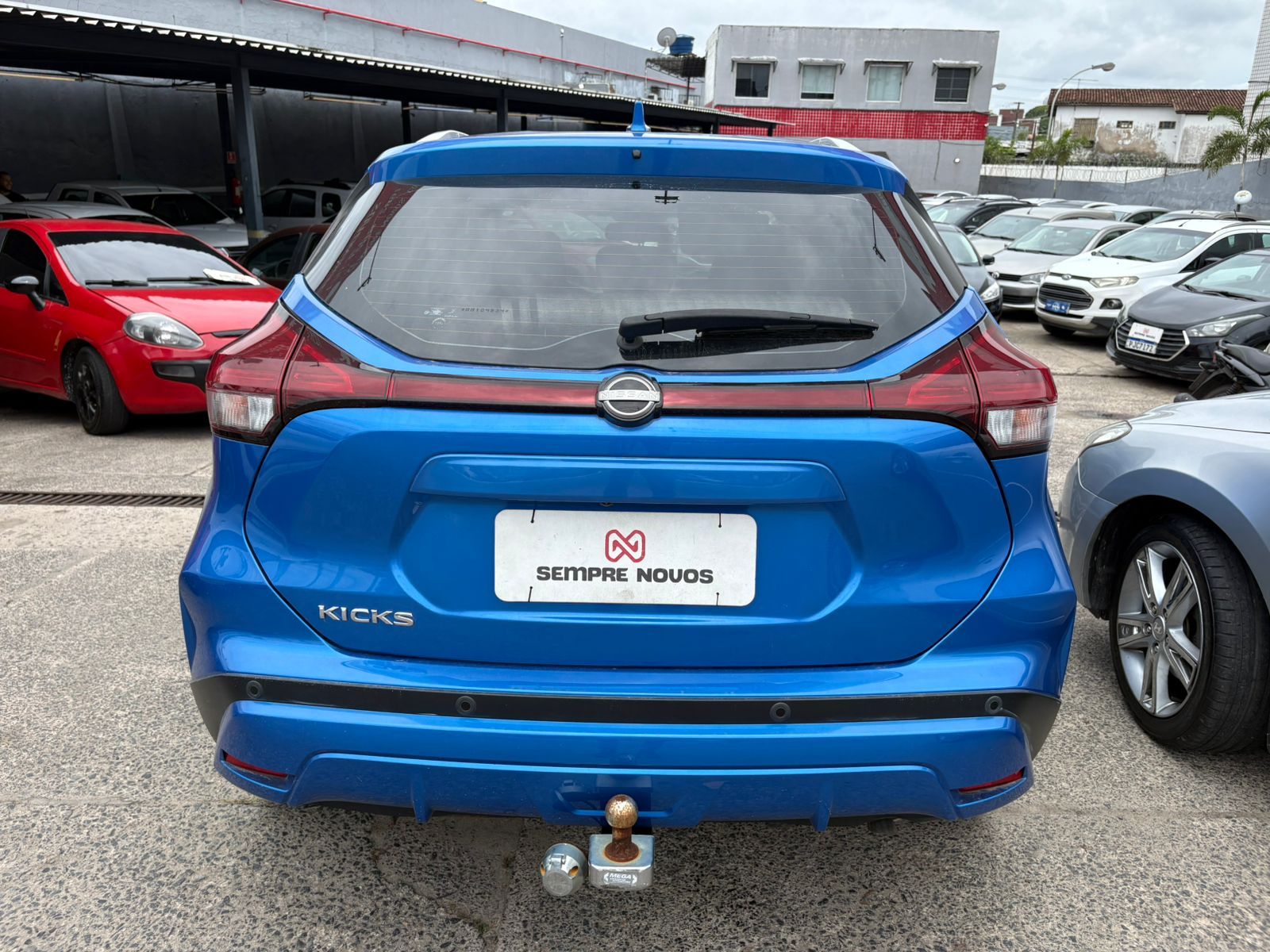 NISSAN kicks exclusi cvt