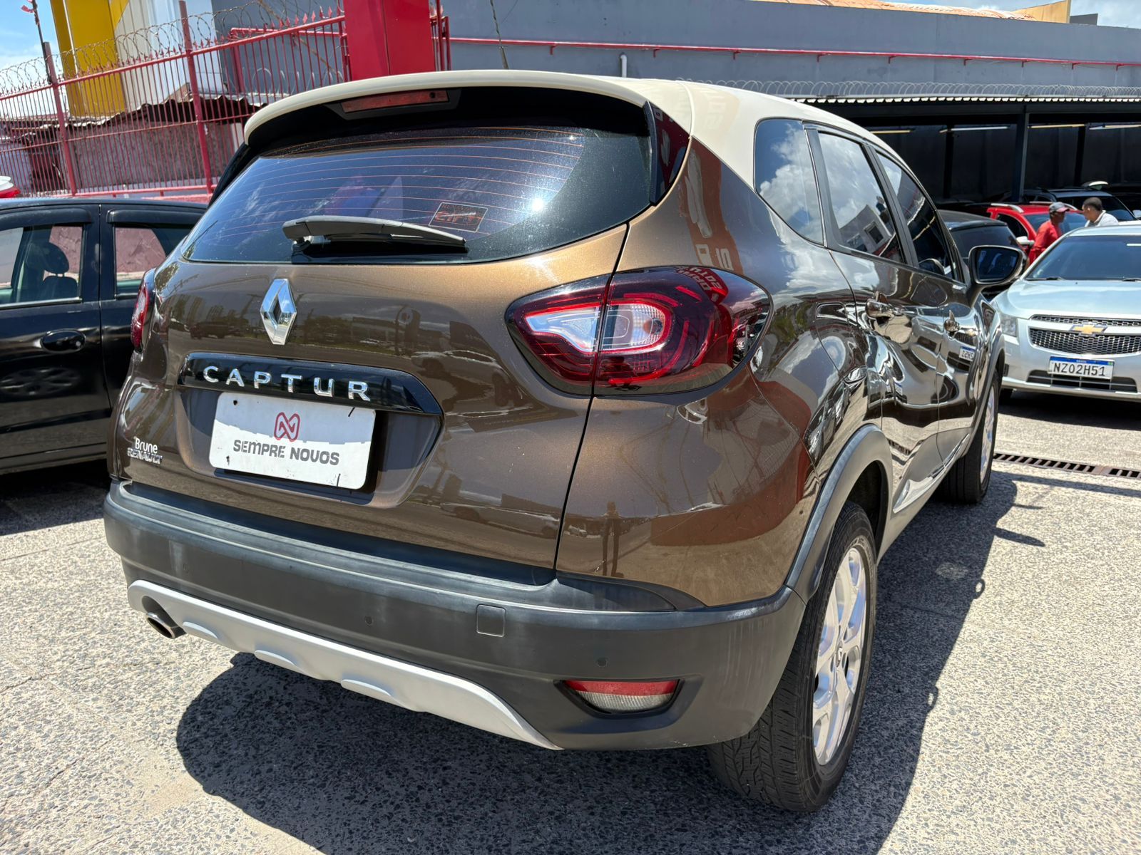 RENAULT captur zen 16a