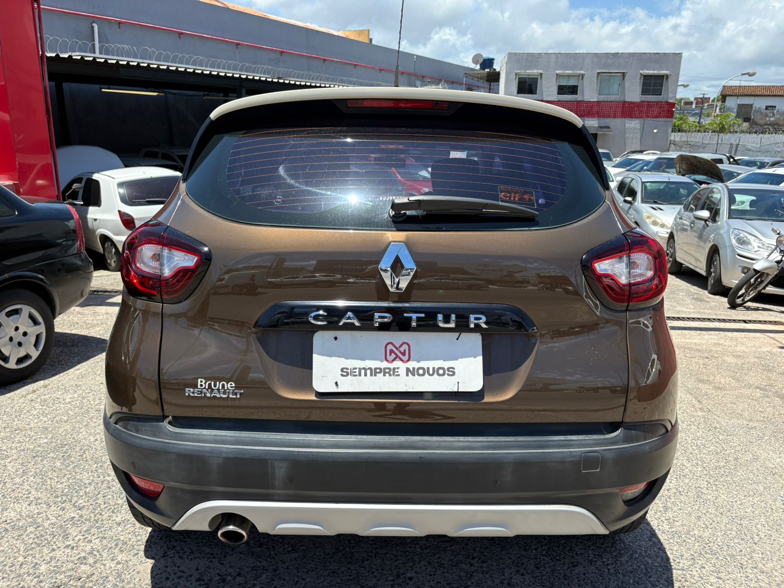 RENAULT captur zen 16a