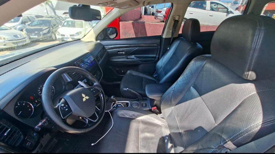 MITSUBISHI mmc outlander 2.0