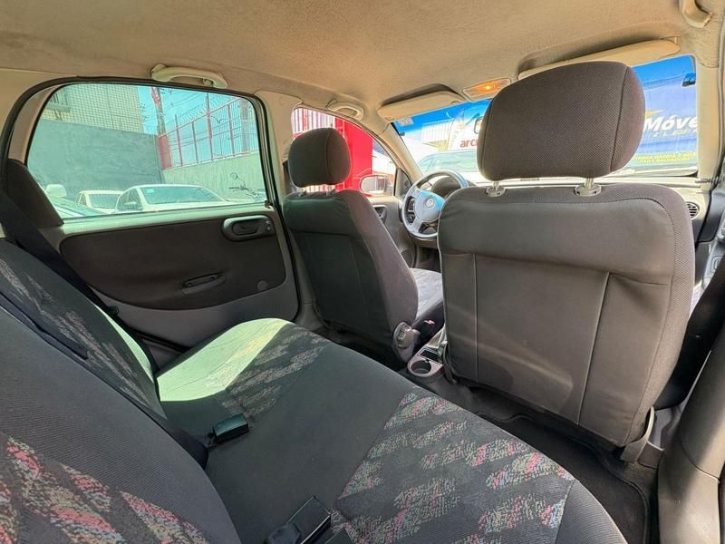 CHEVROLET corsa sedan joy