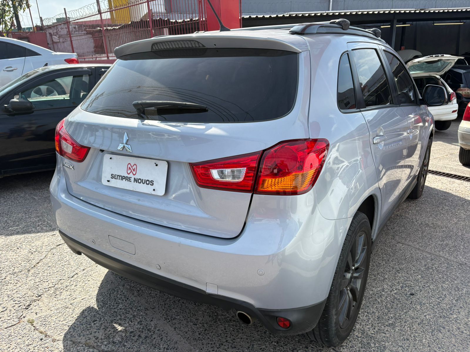 MITSUBISHI asx 2.0 cvt