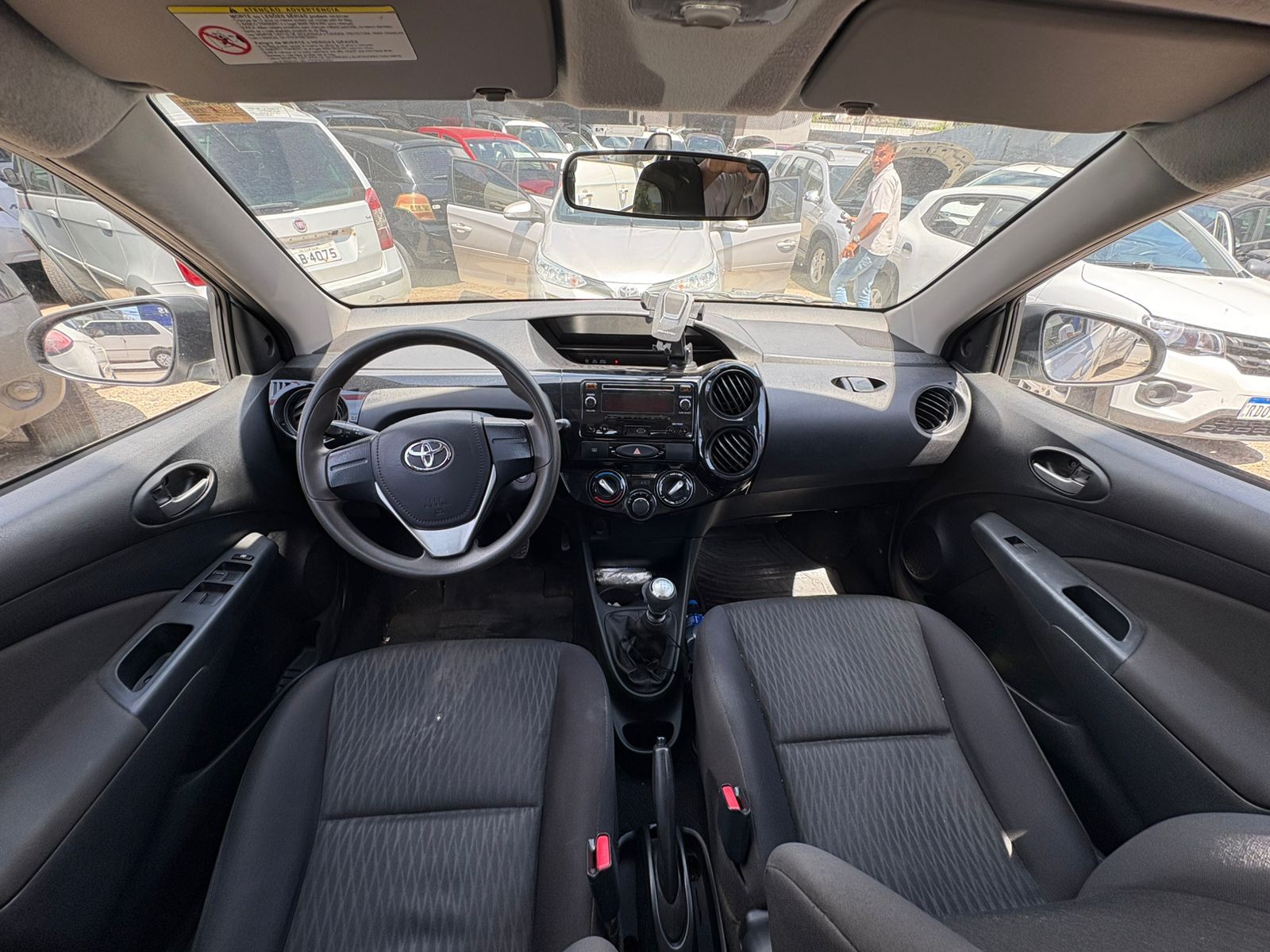 TOYOTA etios hb x vsc mt