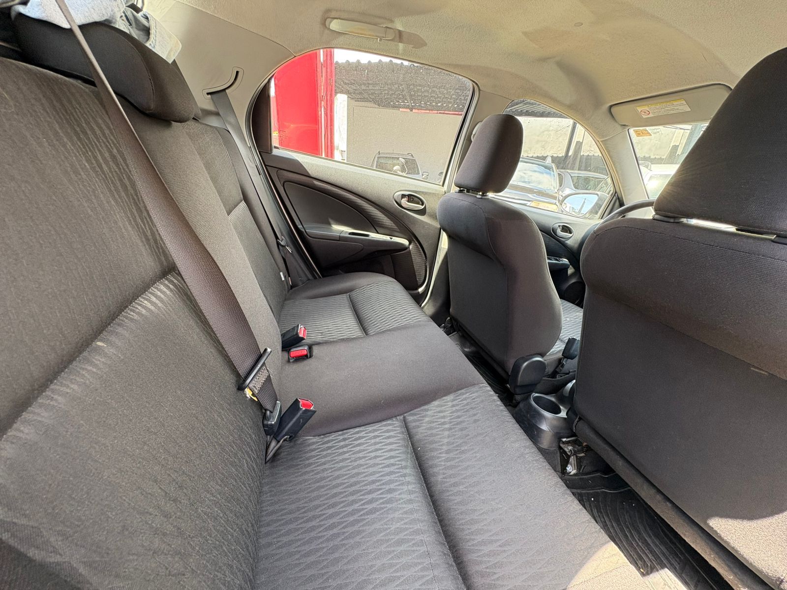 TOYOTA etios hb x vsc mt