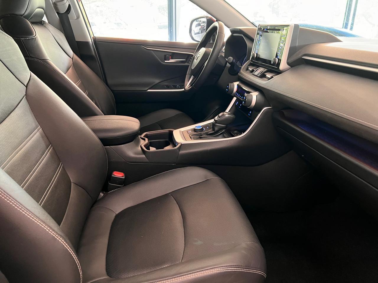 TOYOTA RAV4 2020/2020 - Show Room