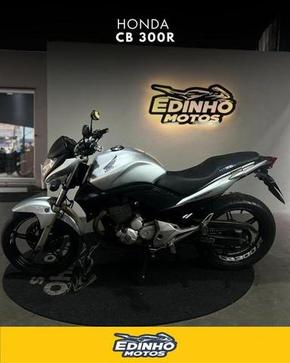 HONDA CB 300R