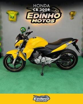 HONDA CB 300R