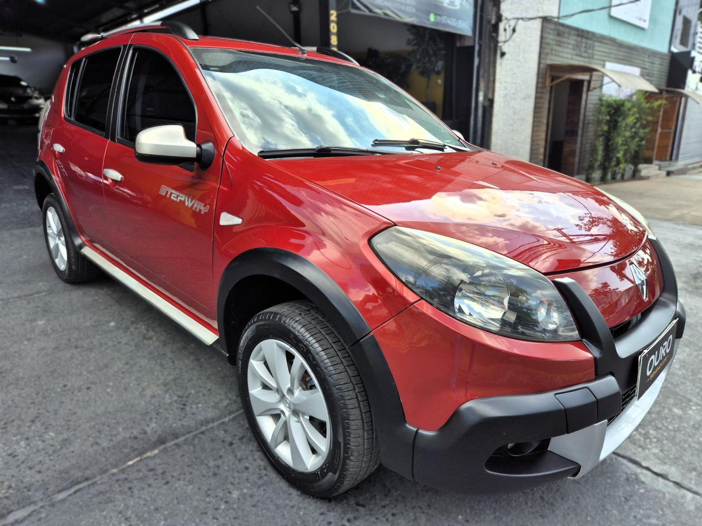 RENAULT SANDERO 1.6 STEPWAY 16V FLEX 4P AUTOMATICO