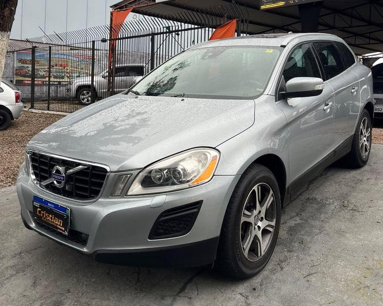 VOLVO XC 60 2.0 T5 DYNAMIC