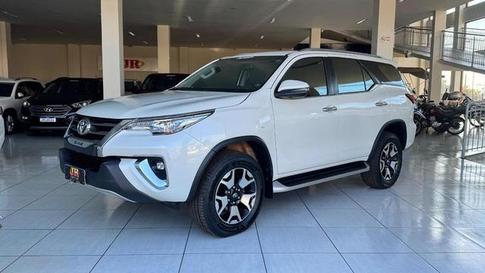 2019 TOYOTA HILUX SWDMDA4JD