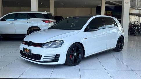 2015 VOLKSWAGEN GOLF GTI AD