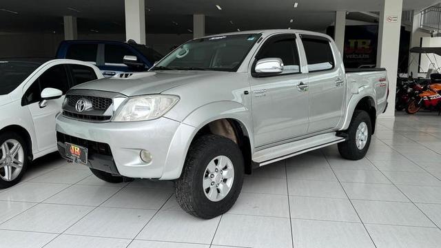 TOYOTA HILUX CD4X4 SRV