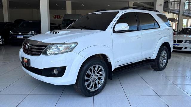 TOYOTA HILUXSW4 SRV4X4