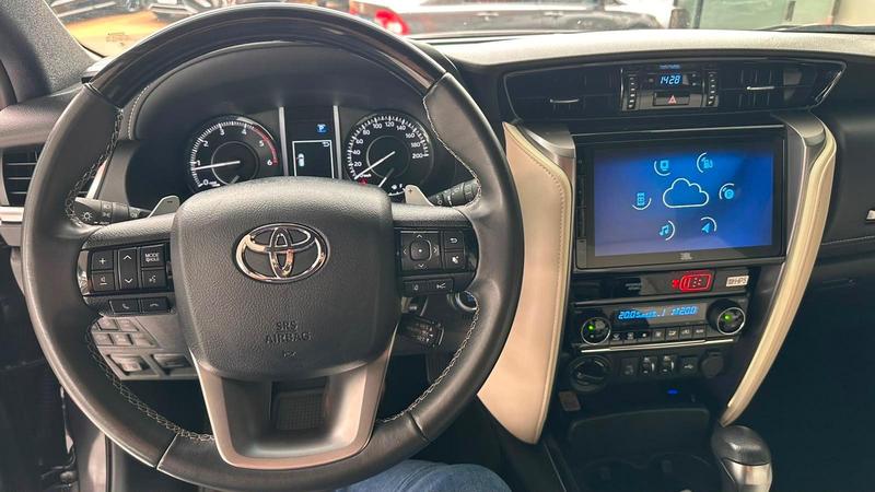 Toyota SW4 Srx 4X4 2.8 TDI 16V Dies. Aut. - foto 5