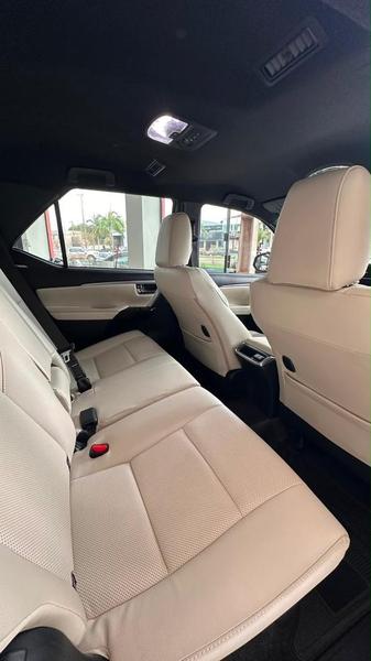 Toyota SW4 Srx 4X4 2.8 TDI 16V Dies. Aut. - foto 9