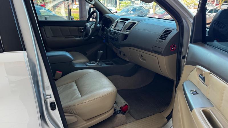 Toyota SW4 Sr 4X2 2.7 2.7 Flex 16V Mec. - foto 7