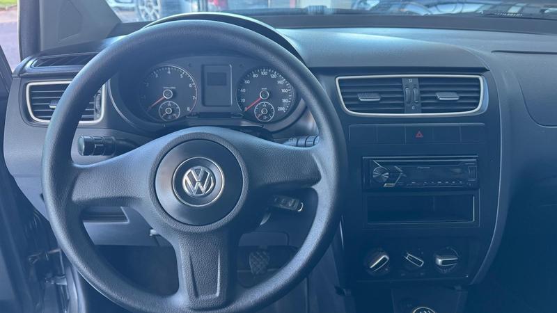 Volkswagen Fox 1.0 Mi Total Flex 8V 3P - foto 4
