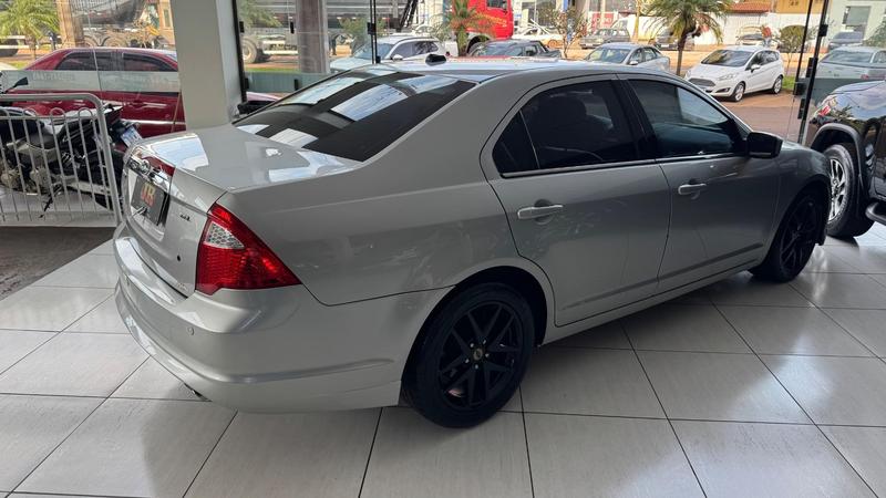 Ford Fusion - foto 3