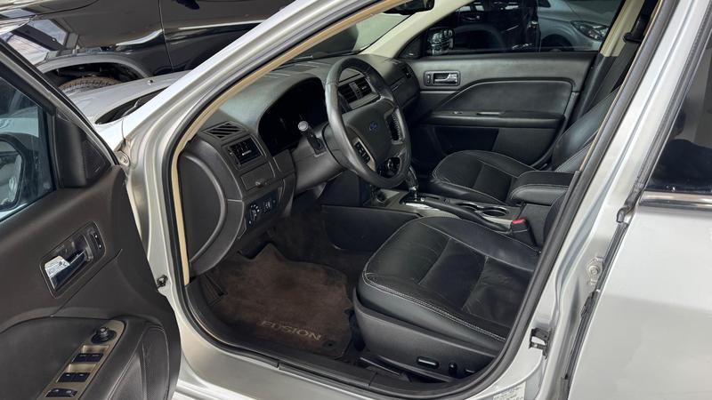 Ford Fusion - foto 6