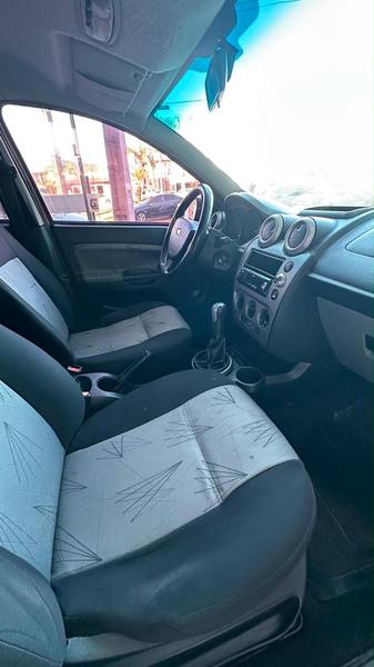 Ford Fiesta 1.6 8V Flex Class 1.6 8V Flex 5P - foto 7