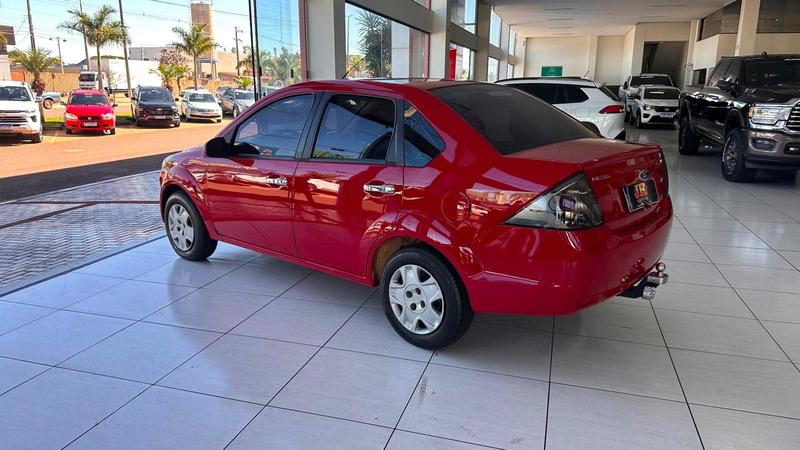 Ford Fiesta Sedan 1.0 8V Flex 4P - foto 2