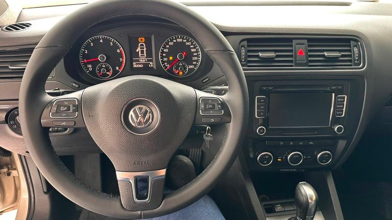 Volkswagen Jetta 2.0 - foto 5