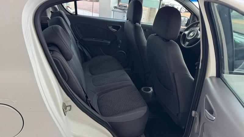 Fiat Palio Attractiv 1.0 - foto 8