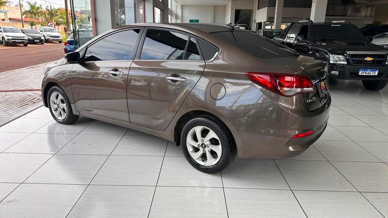 Hyundai HB20S Bronze - foto 2