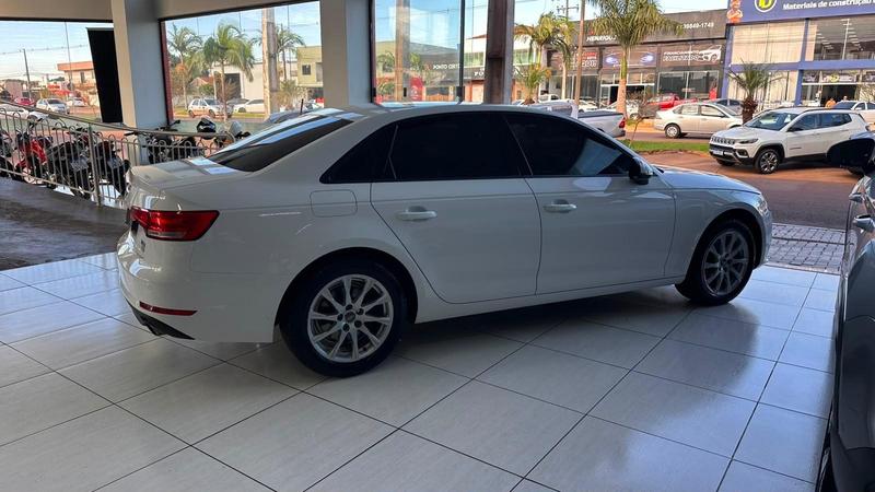 Audi A4 2.0 TFSI - foto 3