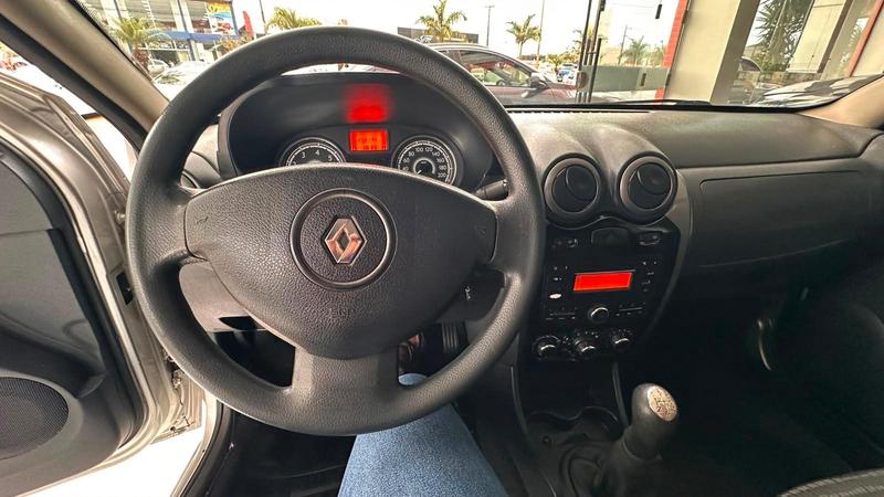Renault Sandero Exp 16hp - foto 4