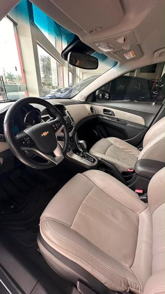 Chevrolet Cruze LT 1.8 16V Flexpower 4P Mec. - foto 6