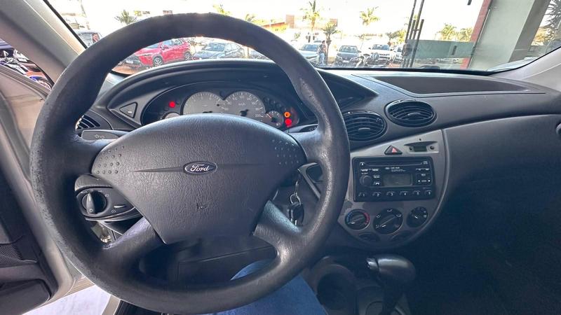 Ford Focus Sedan 2.0 16V 2.0 16V Flex 4P - foto 4