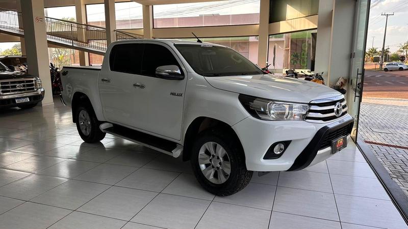 Toyota Hilux Cd 4X4 2.8 Diesel Mec. - foto 4