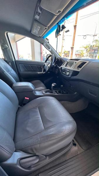 Toyota Hilux Cd4x4 Srv - foto 8