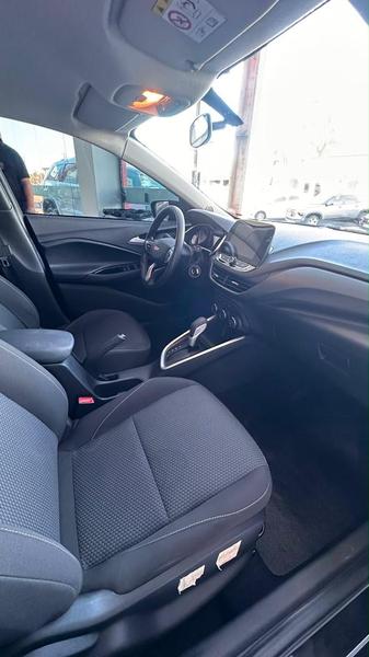Chevrolet Onix Plus 10tat - foto 7