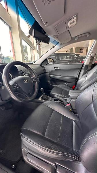 Hyundai i30 2.0 - foto 6