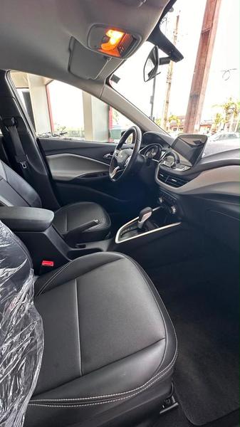Chevrolet Onix 10tat - foto 8