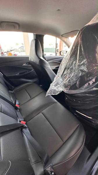 Chevrolet Onix 10tat - foto 10