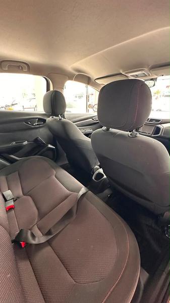 Chevrolet Onix 14mt LT - foto 11