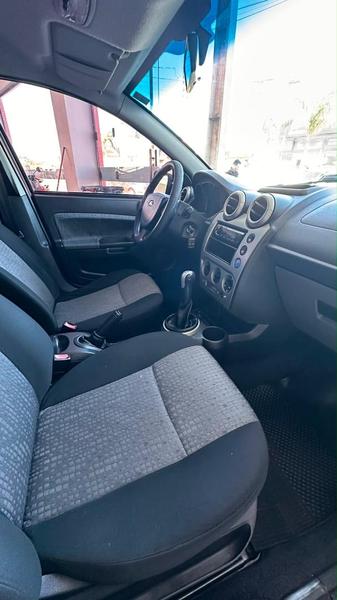 Ford Fiesta Sedan Sedan 1.6 Flex - foto 7