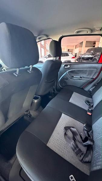 Ford Fiesta Sedan Sedan 1.6 Flex - foto 9