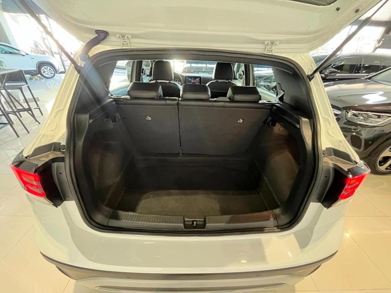 Volkswagen T-Cross Highline 250 TSI Automático - foto 12
